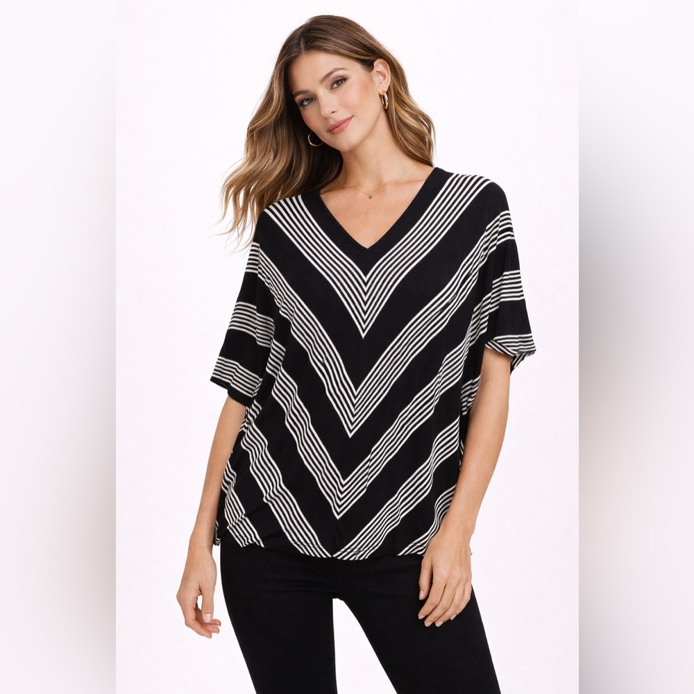 🖤 Dana Buchman Chevron Knit Blouse